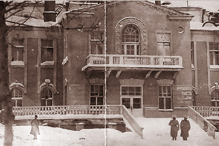 ПОД ВЛАСТЬЮ ИНОСТРАНЦЕВ ПОД ВЛАСТЬЮ ИНОСТРАНЦЕВ