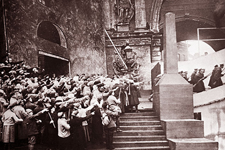 ТОРГОВЛЯ КИНОФИЛЬМАМИ ЗАПРЕЩЕНА ТОРГОВЛЯ КИНОФИЛЬМАМИ ЗАПРЕЩЕНА