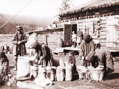 ПЕРВЫЙ МАГАЗИН ЗАКАМЕНКИ