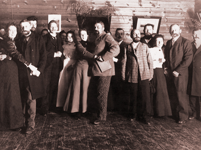 ПЕРВЫЙ ИЗВЕСТНЫЙ ВЕЧЕР ТАНЦЕВ В ЗАКАМЕНКЕ